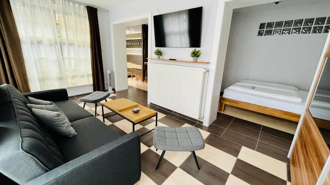 Nanis Hotel & Appartements Hotel