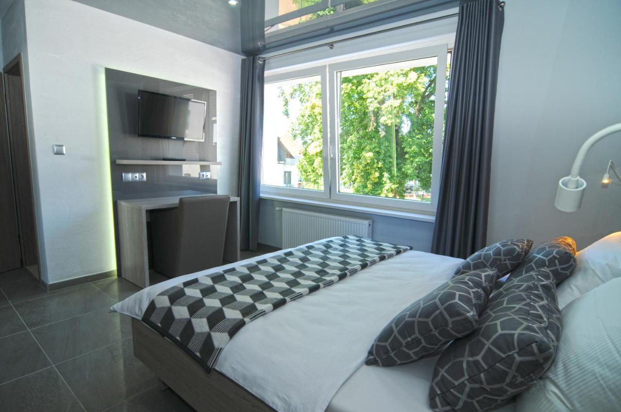 Nanis Hotel & Appartements 4*