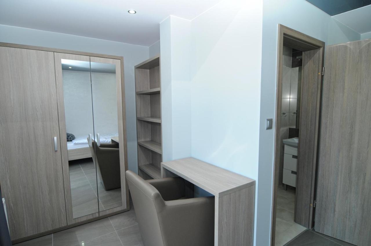 Hotel Nanis Hotel & Appartements 4*