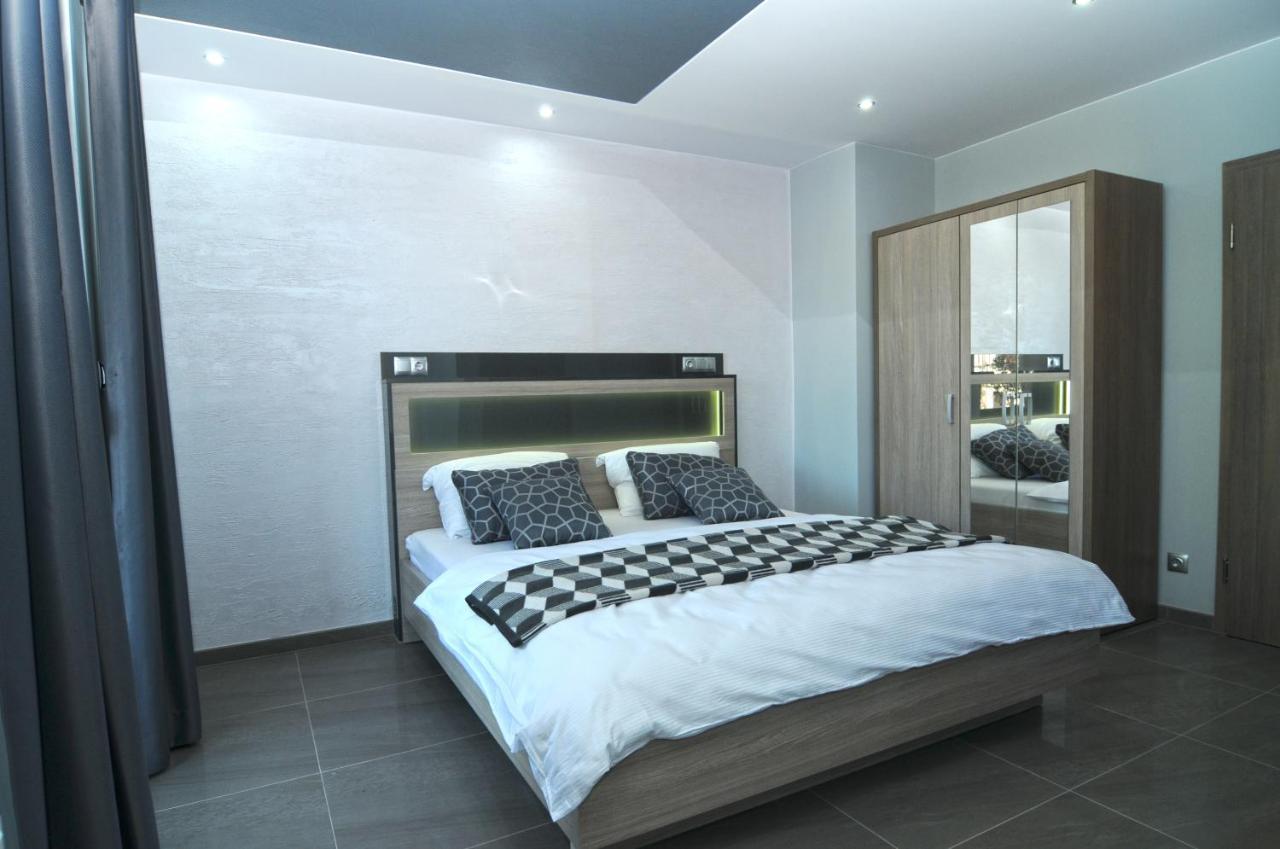 Nanis Hotel & Appartements Hotel 4*